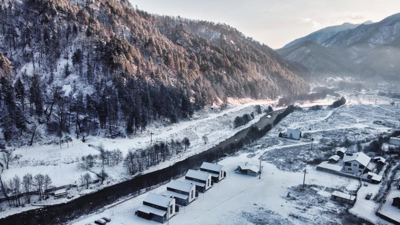 Complex Lunlo Village Brezoi Exteriér fotografie