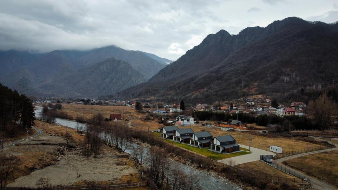 Complex Lunlo Village Brezoi Exteriér fotografie